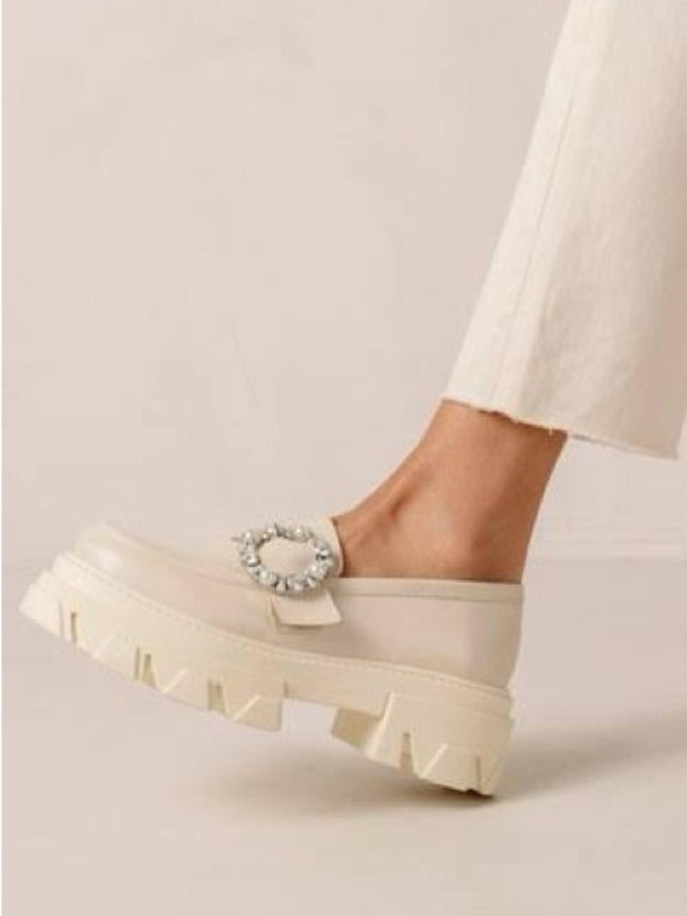 ALOHAS Cream Trailblazer Crystal loafers 39